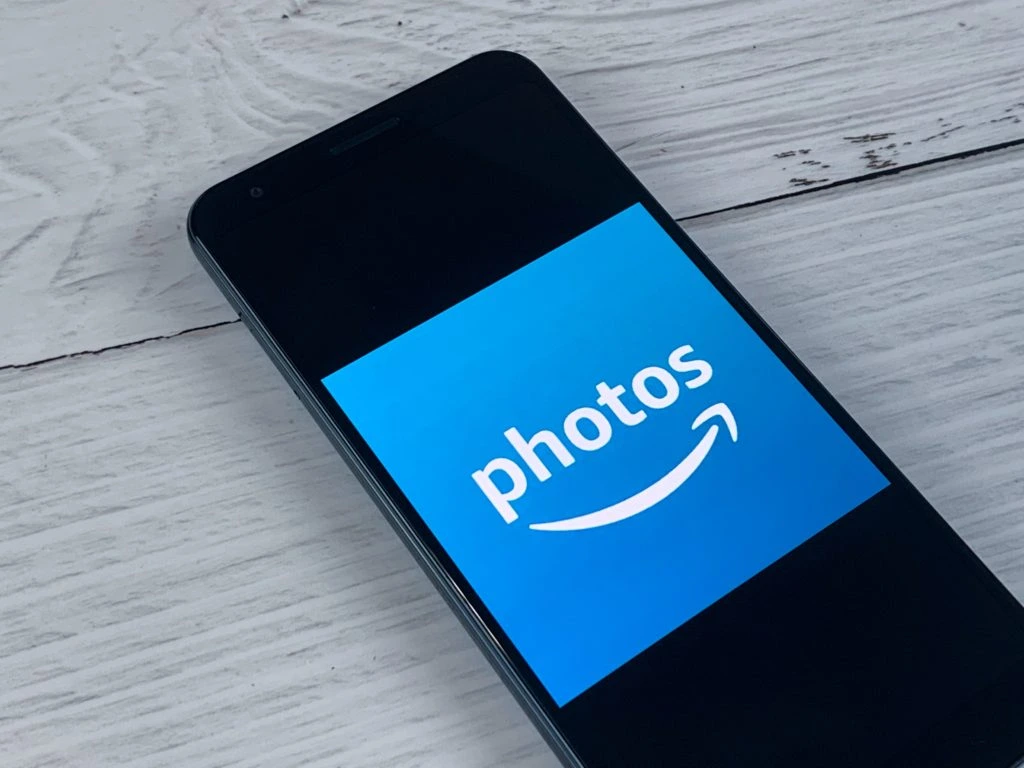 Amazon photography on mobile phone