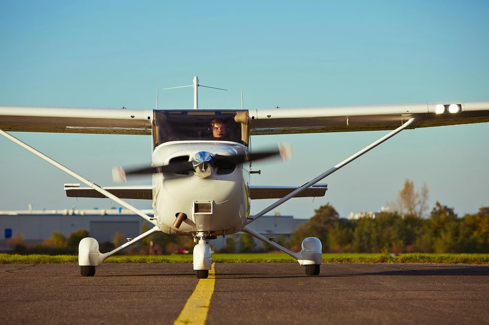 Amazon’s Q4 is Just Like Skydiving