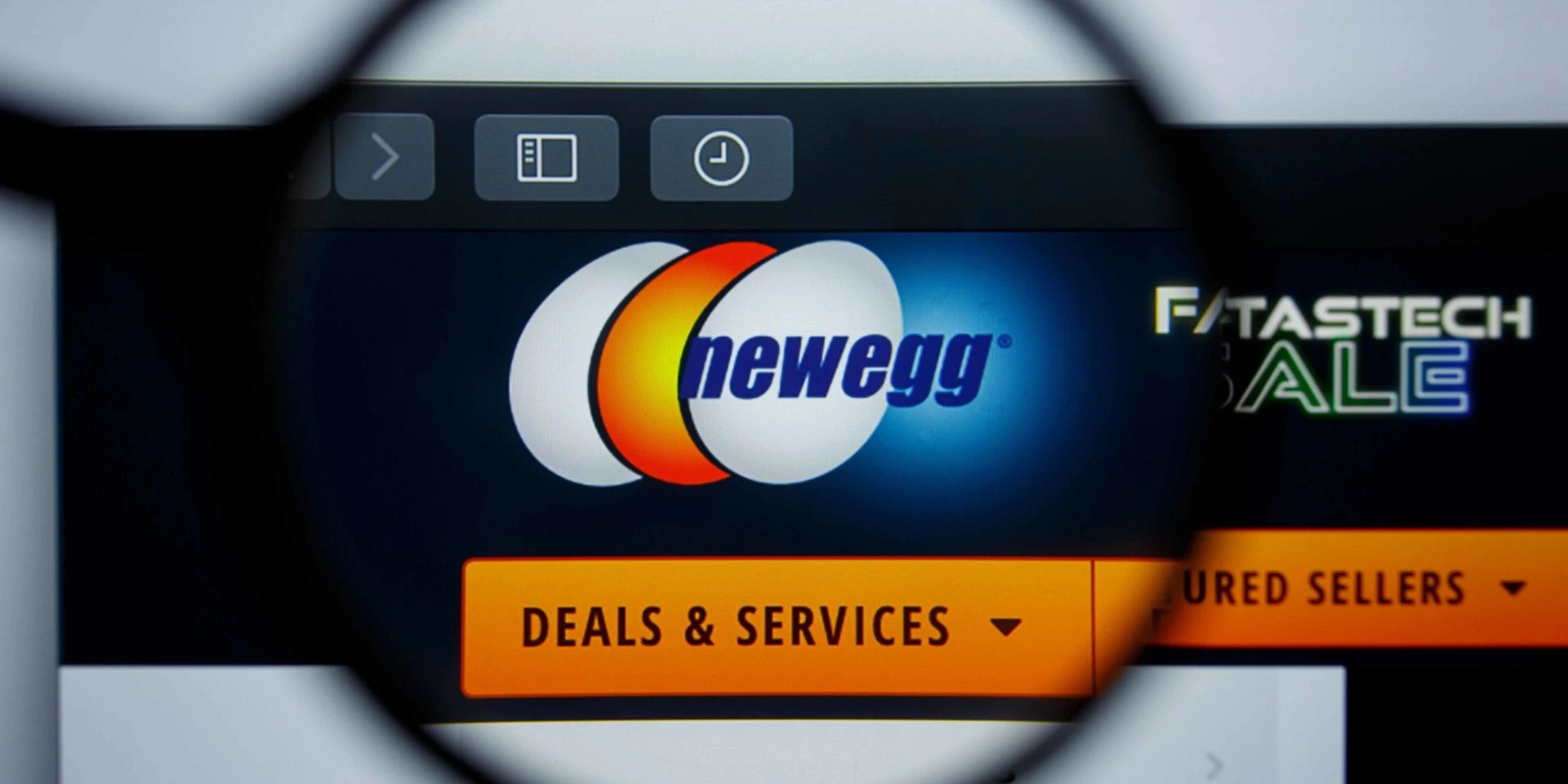 Newegg e-retailer