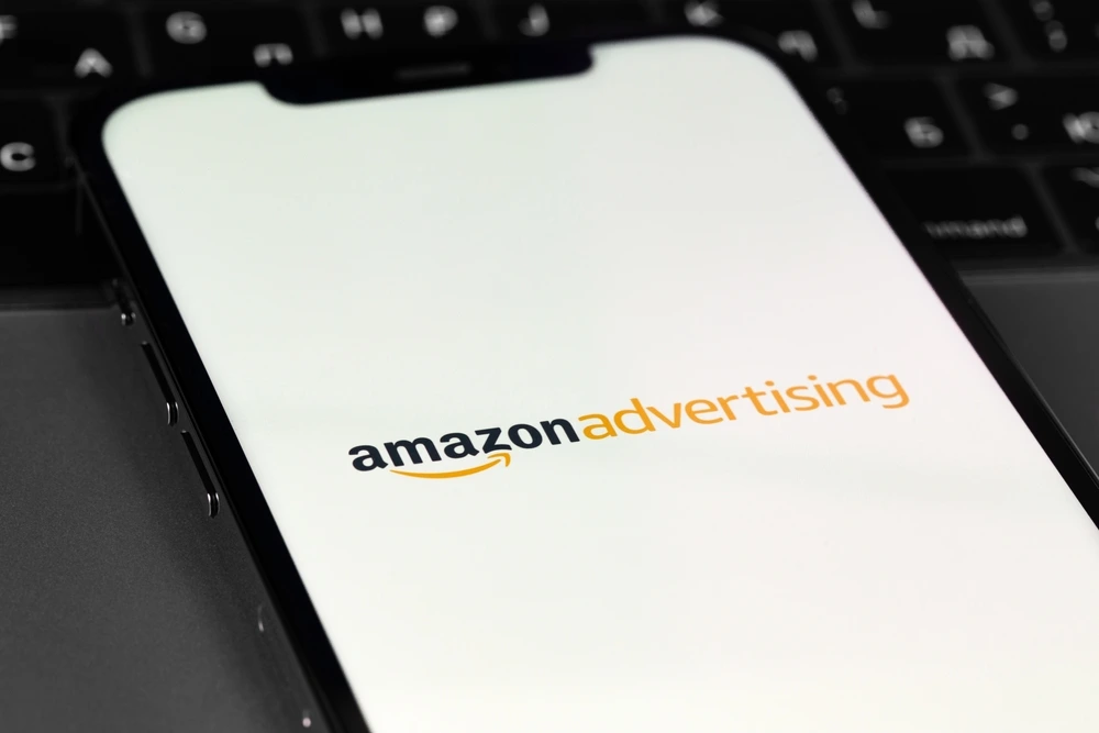 amazon advertising phone screen